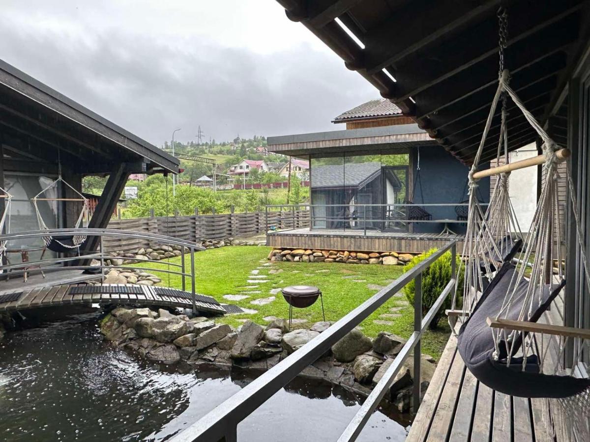 Lodge Veranda