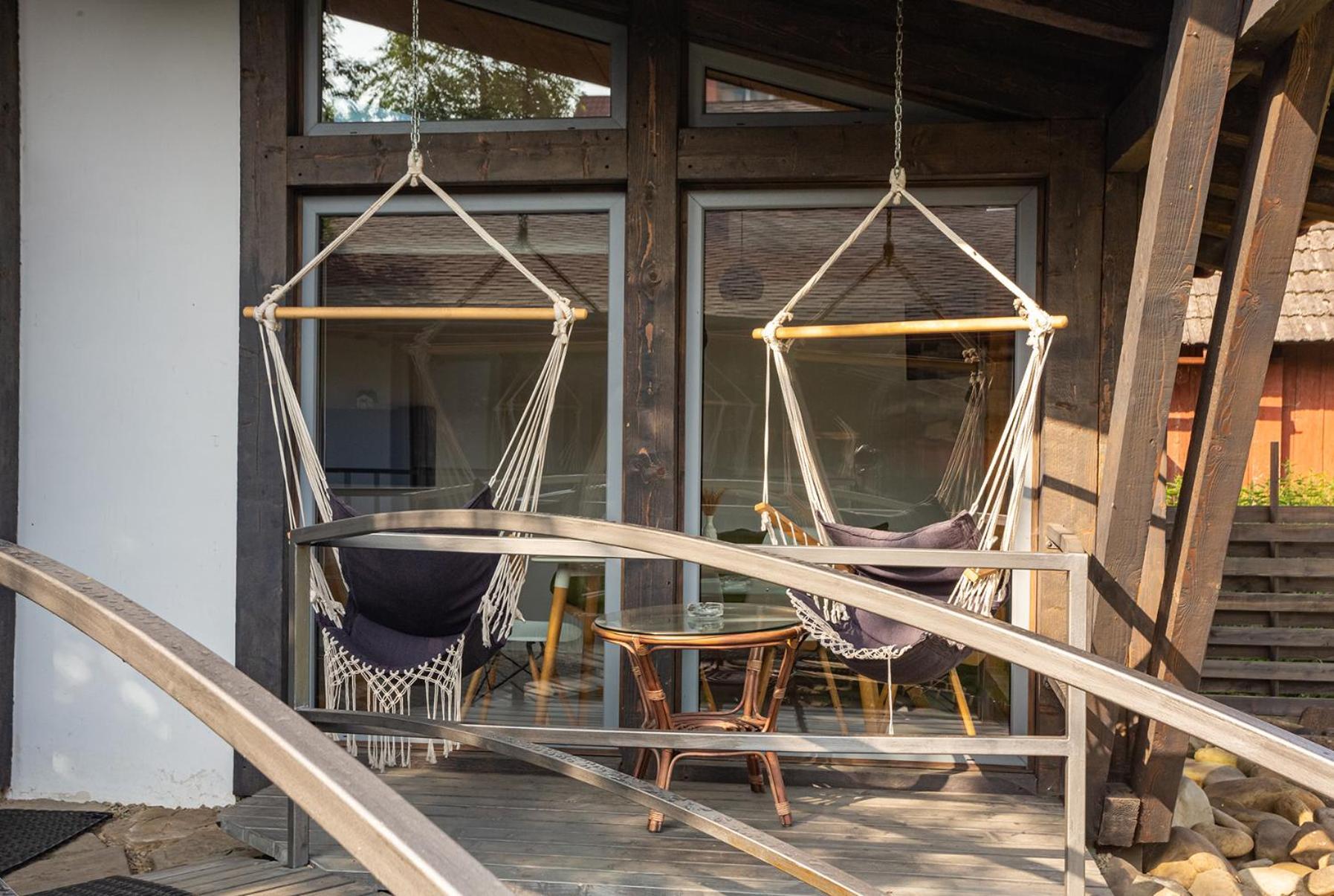 Veranda Lodge *